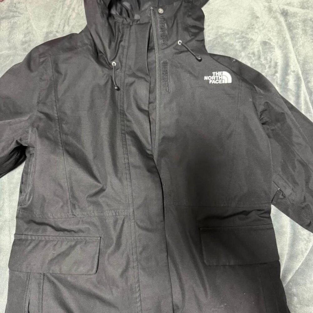 The North Face Monarch Triclimate Jacket in Black Women’s 3-in-1 size XL